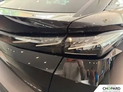 Photo 23 Peugeot 408  Hybrid 145 e-DCS6