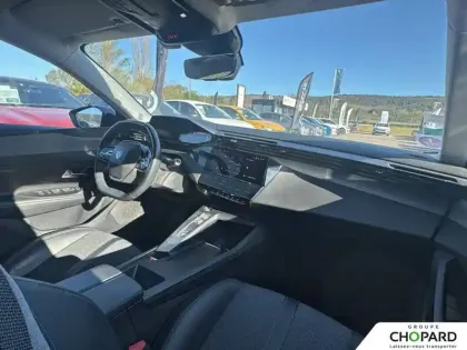 Photo 33 Peugeot 308  PHEV 180 e-EAT8