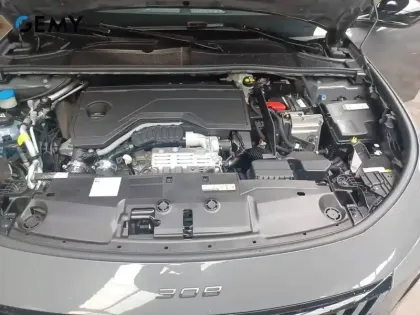 Photo 11 Peugeot 308  SW Hybrid 145 e-DCS6