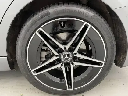 Photo 16 Mercedes Classe C  220 d 9G-Tronic