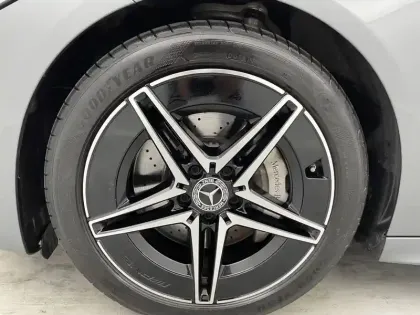 Photo 17 Mercedes Classe C  220 d 9G-Tronic