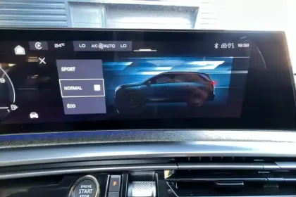 Photo 20 Peugeot 5008  Hybrid 136 e-DCS6