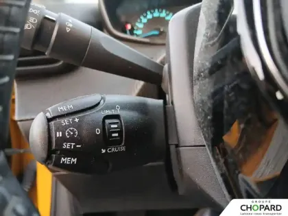 Photo 13 Peugeot 208  Electrique 50 kWh 136ch