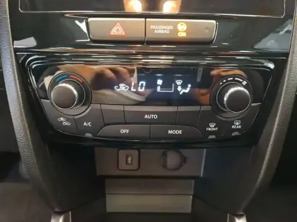 Photo 27 Suzuki Vitara  1.5 Dualjet Hybrid Auto