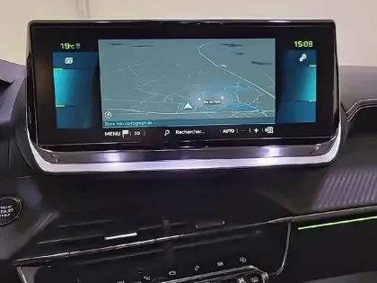 Photo 17 Peugeot 208  Electrique 50 kWh 136ch