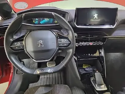 Photo 7 Peugeot 208  Electrique 50 kWh 136ch