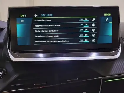 Photo 20 Peugeot 208  Electrique 50 kWh 136ch