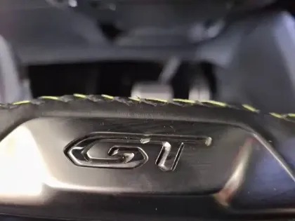 Photo 33 Peugeot 208  Electrique 50 kWh 136ch