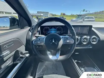 Photo 15 Mercedes GLA  250 e 8G-DCT