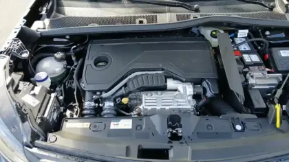 Photo 12 Peugeot 2008  Hybrid 145 e-DCS6