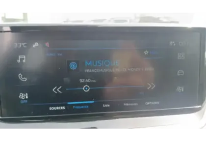 Photo 11 Peugeot 208  Hybrid 110 ch e-DCS6