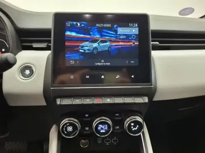 Photo 36 Renault Clio  E-Tech full hybrid 145