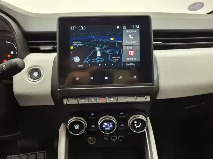 Photo 35 Renault Clio  E-Tech full hybrid 145