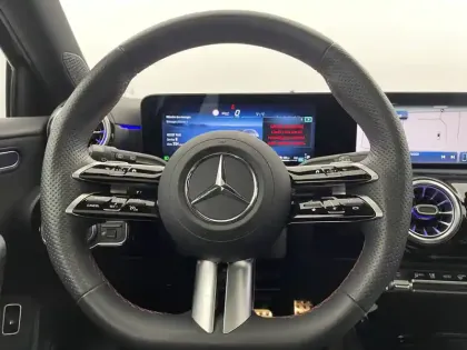 Photo 22 Mercedes Classe A  250 e Hybrid EQ