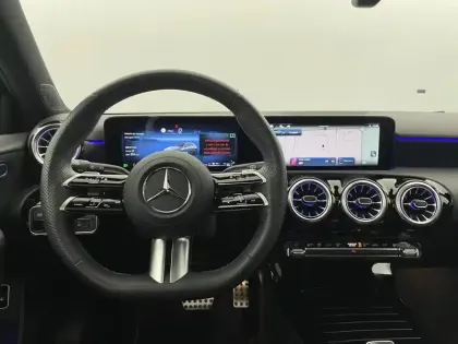 Photo 21 Mercedes Classe A  250 e Hybrid EQ