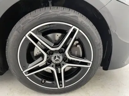 Photo 12 Mercedes Classe A  250 e Hybrid EQ
