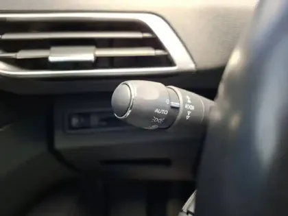 Photo 19 Peugeot 3008  Puretech 130ch S&S BVM6