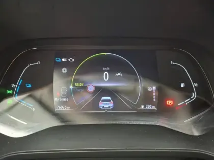 Photo 35 Renault Captur  E-Tech 145 - 21