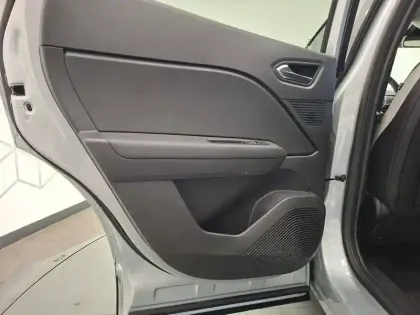 Photo 22 Renault Captur  E-Tech 145 - 21