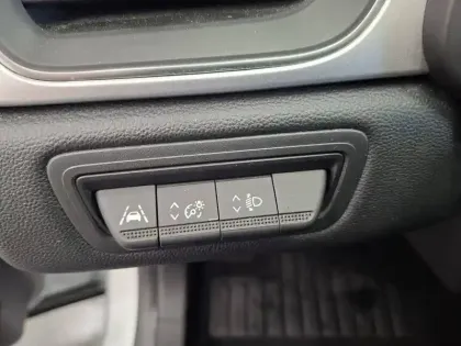 Photo 31 Renault Captur  E-Tech 145 - 21