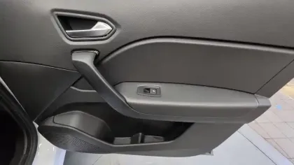 Photo 22 Renault Captur  E-Tech 145 - 21