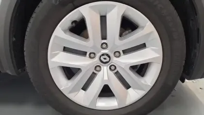 Photo 18 Renault Captur  E-Tech 145 - 21