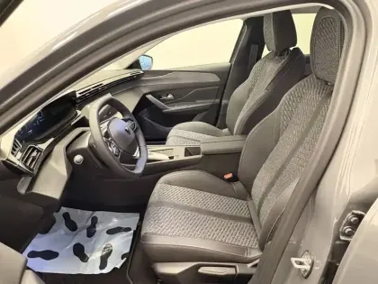Photo 10 Peugeot 308  Hybrid 145 e-DCS6