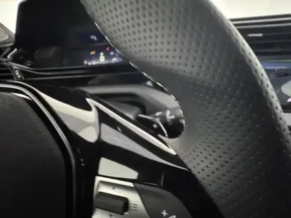 Photo 26 Peugeot 408  Hybrid 145 e-DCS6