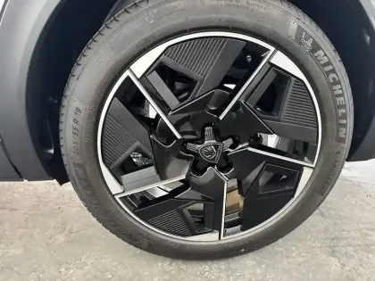 Photo 49 Peugeot 408  Hybrid 145 e-DCS6