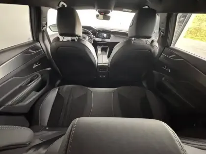 Photo 43 Peugeot 408  Hybrid 145 e-DCS6