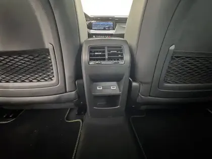 Photo 36 Peugeot 408  Hybrid 145 e-DCS6