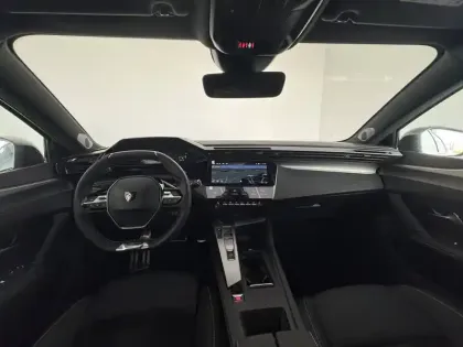 Photo 19 Peugeot 408  Hybrid 145 e-DCS6