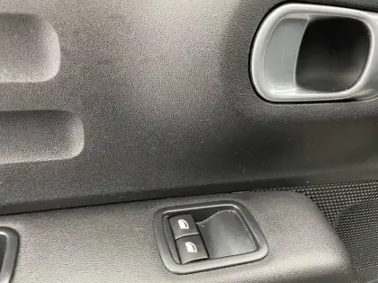 Photo 25 Citroën C3  PureTech 83 S&S BVM5