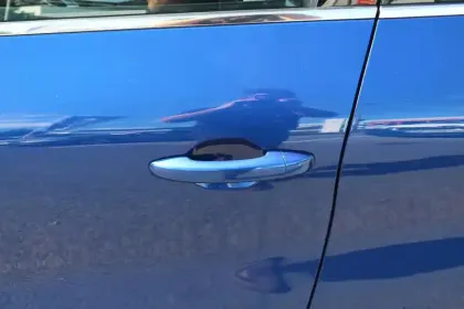 Photo 16 Renault Captur  E-Tech hybride 145