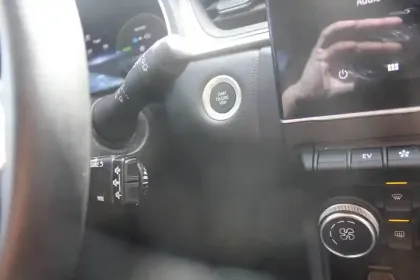 Photo 54 Renault Captur  E-Tech hybride 145