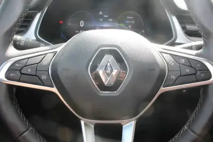 Photo 53 Renault Captur  E-Tech hybride 145