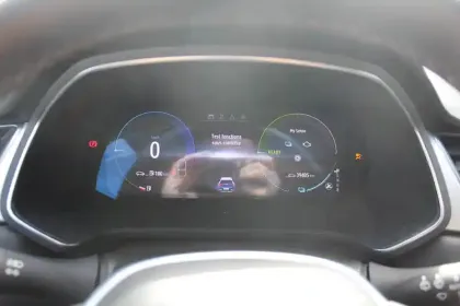 Photo 49 Renault Captur  E-Tech hybride 145