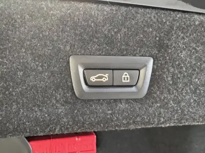 Photo 13 BMW Serie 3 330d xDrive 286 ch BVA8