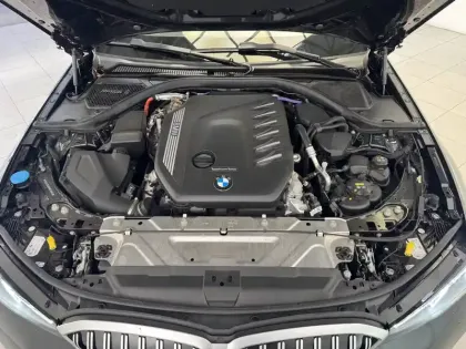 Photo 21 BMW Serie 3 330d xDrive 286 ch BVA8