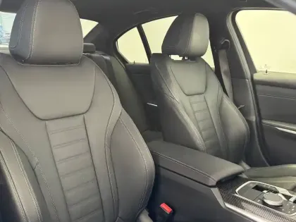 Photo 16 BMW Serie 3 330d xDrive 286 ch BVA8