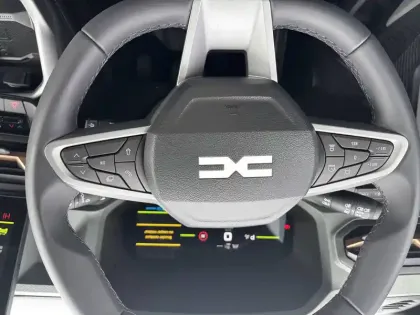 Photo 45 Dacia Bigster  Hybrid 155