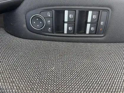 Photo 25 Renault Symbioz  E-Tech full hybrid 145