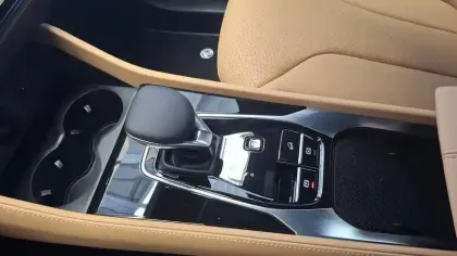 Photo 34 Mg EHS  1.5T PHEV 272 ch