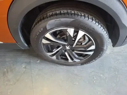 Photo 13 Peugeot 2008  PureTech 130 S&S EAT8