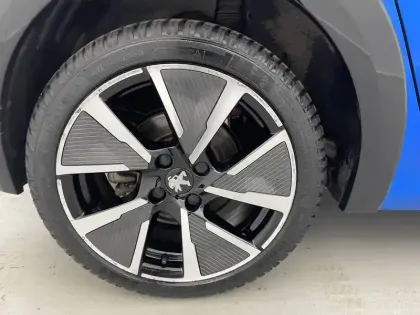 Photo 17 Peugeot 208  Electrique 50 kWh 136ch