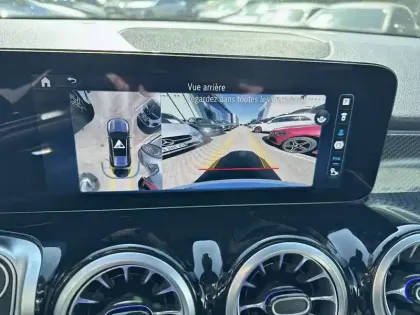 Photo 15 Mercedes GLB  200 d 8G-DCT