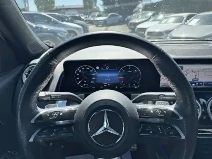 Photo 6 Mercedes GLB  200 d 8G-DCT