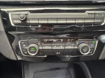 Photo 31 BMW X1  sDrive 18d 150 ch