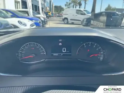 Photo 18 Peugeot 2008  PureTech 100 S&S BVM6