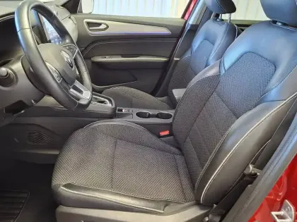 Photo 8 Renault Arkana  E-Tech hybride 145 - 22